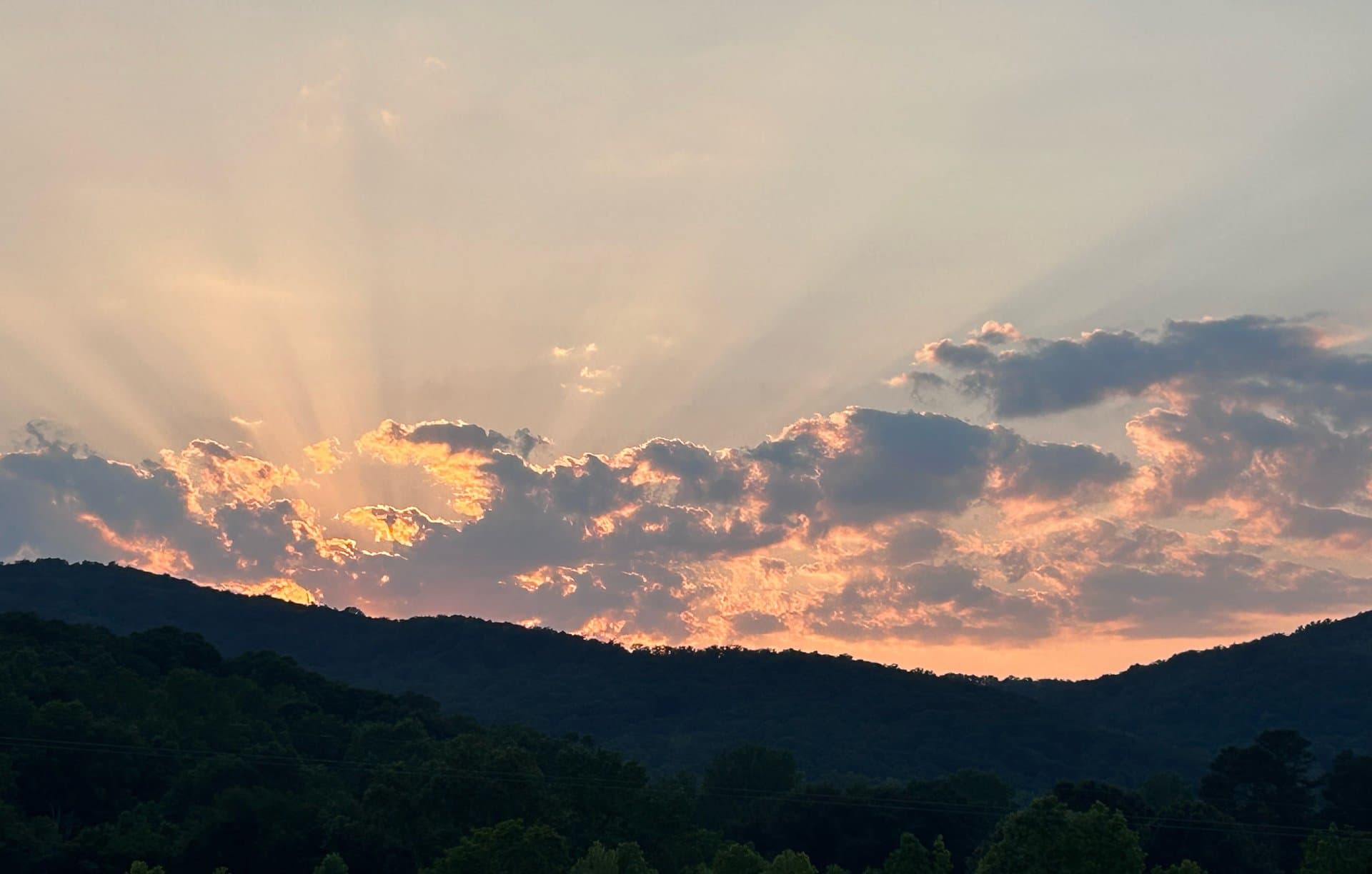 Mountain sunset near Dayton, Tennessee